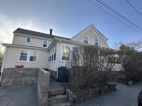4 Harrison St, Natick, MA 01760