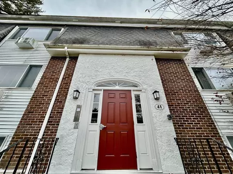 41 Will Dr #22, Canton, MA 02021