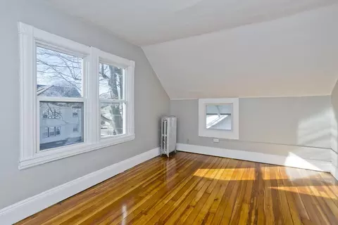 93 Bristol St, Springfield, MA 01109 photo 16