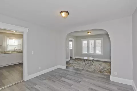 93 Bristol St, Springfield, MA 01109 photo 7