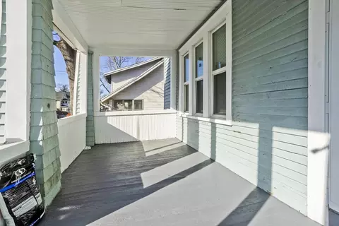 93 Bristol St, Springfield, MA 01109 photo 2