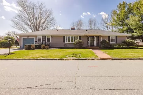 345 Bourn Ave, Somerset, MA 02726
