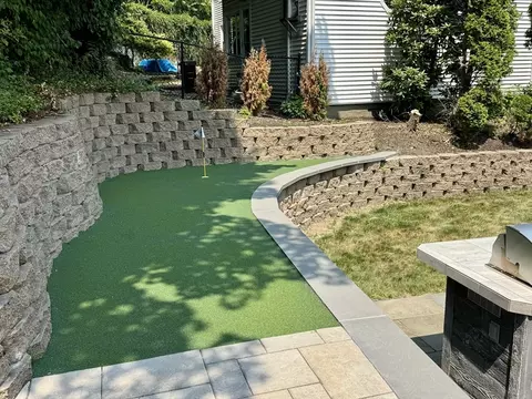 Exterior - 43 E Border Rd, Malden, MA 02148 photo 6 of 7