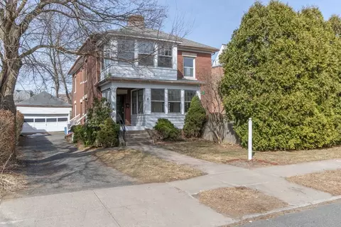151 Allyn St, Holyoke, MA 01040