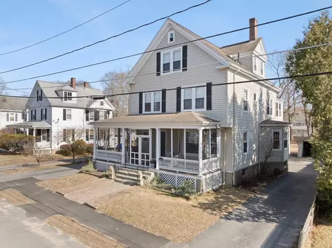 38 Riverside Pl, Walpole, MA 02081 photo 2
