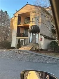 49 Parker Ave #14, Dracut, MA 01826
