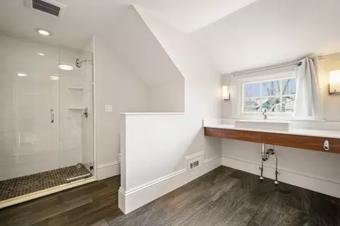 Bath - 21 Cushing Rd, Wellesley, MA 02481 photo 7 of 7