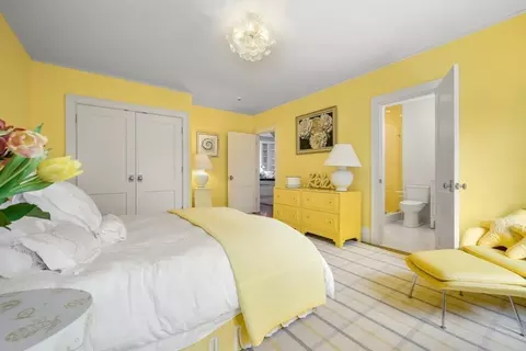 Bedroom - 21 Cushing Rd, Wellesley, MA 02481 photo 4 of 4