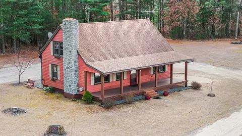 297 Meadow St, Carver, MA 02330