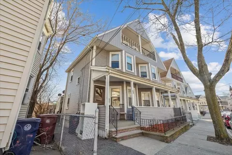 33 Mansfield St, Everett, MA 02149