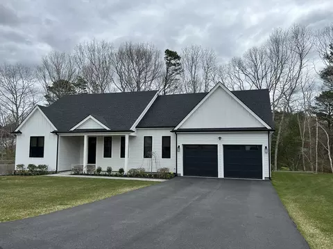 22 Casper Cir, Mashpee, MA 02649 photo 3