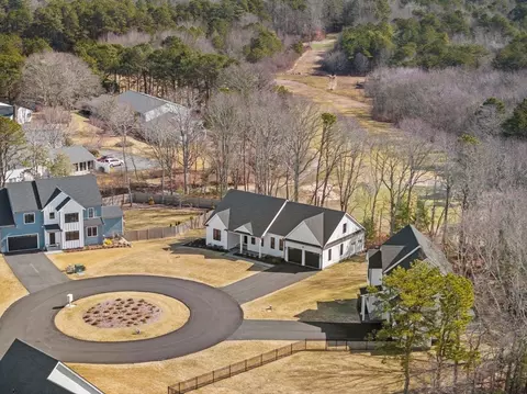 22 Casper Cir, Mashpee, MA 02649 photo 6