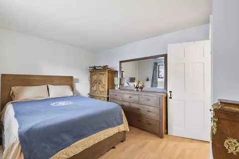 Bedroom - 976 Plain St #48, Marshfield, MA 02050 photo 3 of 5