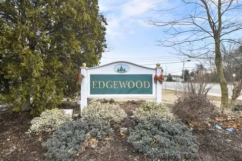 976 Plain St #48, Marshfield, MA 02050