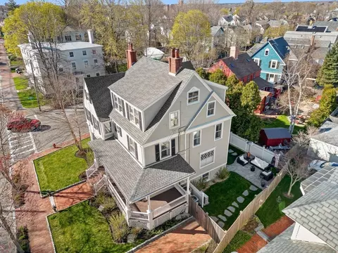 76 High St, Newburyport, MA 01950
