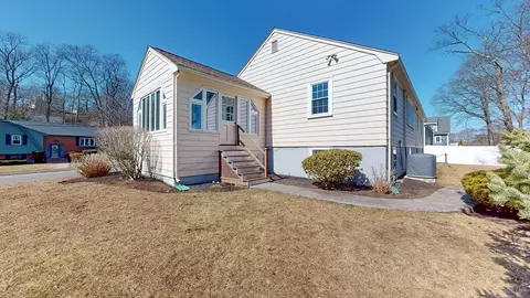 33 Gregory Rd, Wakefield, MA 01880 photo 17