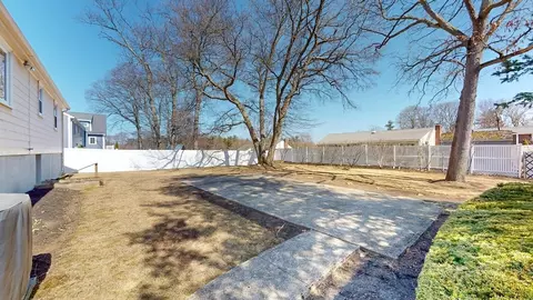 33 Gregory Rd, Wakefield, MA 01880 photo 16