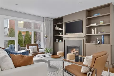 494 E 7th St, Boston, MA 02127