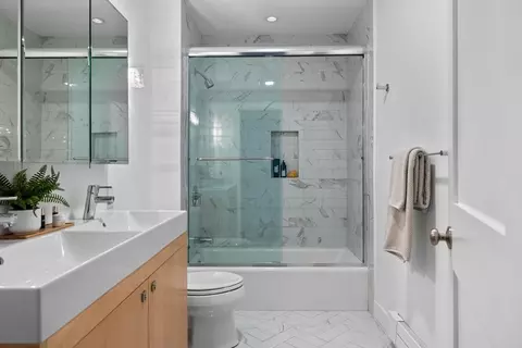 494 E 7th St, Boston, MA 02127 photo 20