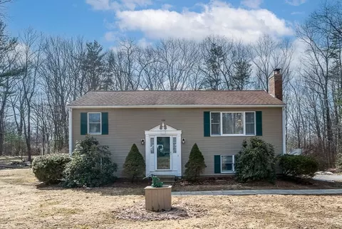 138 Ash St, Spencer, MA 01562