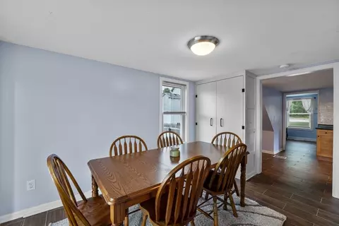 Dining - 294 Onset Ave, Wareham, MA 02571 photo 2 of 2