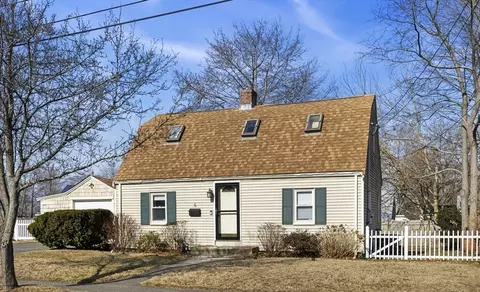 6 Sunset Dr, Beverly, MA 01915