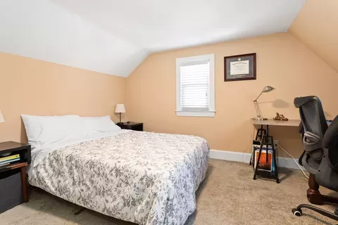 Bedroom - 6 Sunset Dr, Beverly, MA 01915 photo 7 of 8