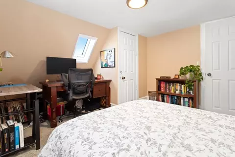 Bedroom - 6 Sunset Dr, Beverly, MA 01915 photo 6 of 8