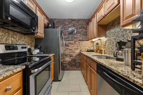 19 Wiget #101, Boston, MA 02113