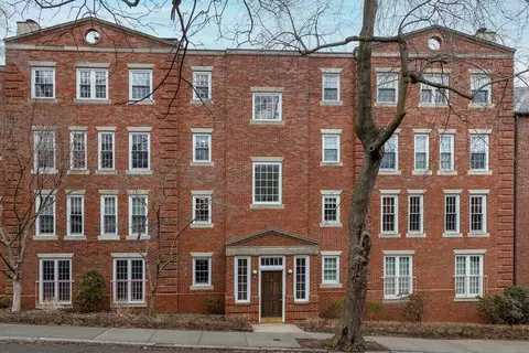 149 Beaconsfield Rd #3-B, Brookline, MA 02445