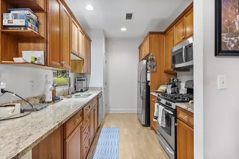 248 Albion St #212, Wakefield, MA 01880
