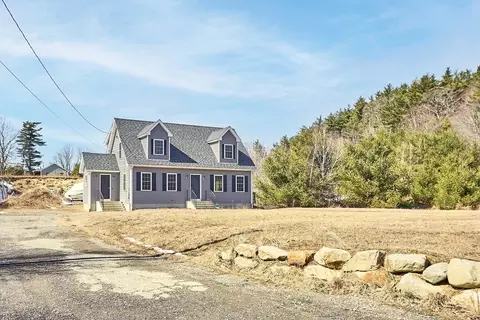 951 South Rd, Ashby, MA 01431