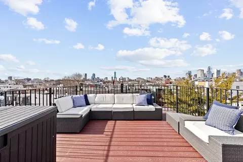 198 W 6th St #3, Boston, MA 02127