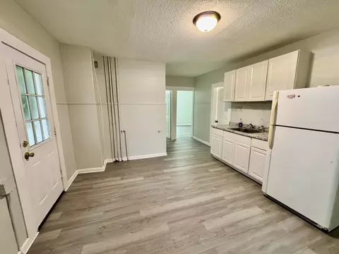 Kitchen - 28 Randall Pl, Springfield, MA 01108 photo 2 of 3