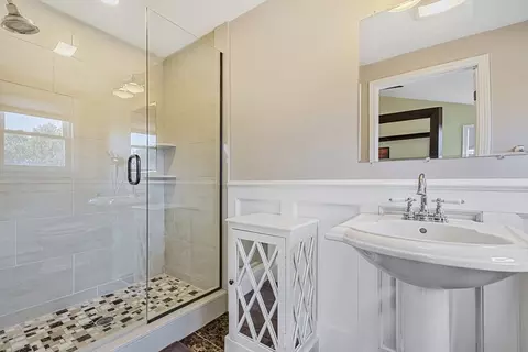 206 Burroughs Rd, Braintree, MA 02184 photo 9