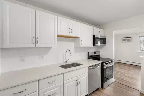 62 Purchase St #C2, Danvers, MA 01923 photo 6