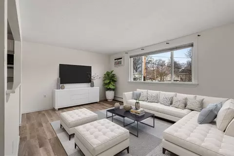 62 Purchase St #C2, Danvers, MA 01923