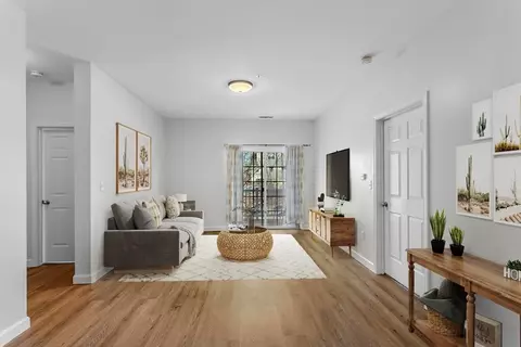 23 Hampshire Rd #206, Methuen, MA 01844