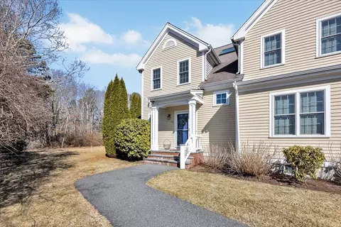 348 Old Barnstable Rd #12, Falmouth, MA 02536
