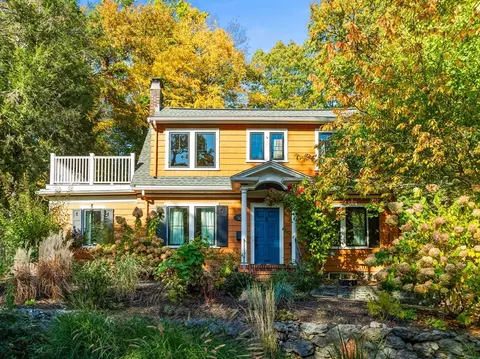 55 Louders Ln, Jamaica Plain, MA 02130