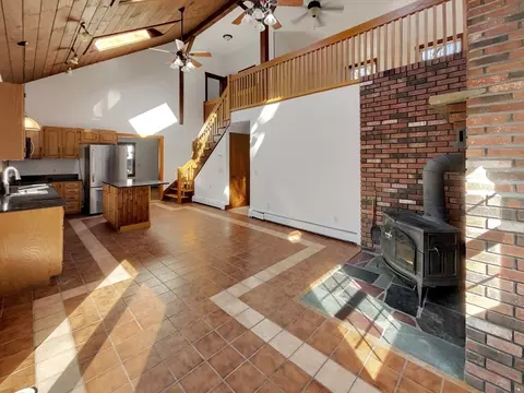 60 Pine Ave, Cherry Valley, MA 01611 photo 25
