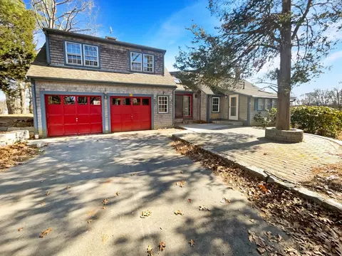 13 Soule Ave, Duxbury, MA 02332