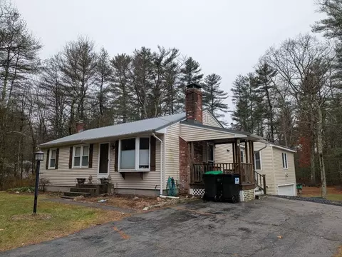 22 Freeman St, Norton, MA 02766