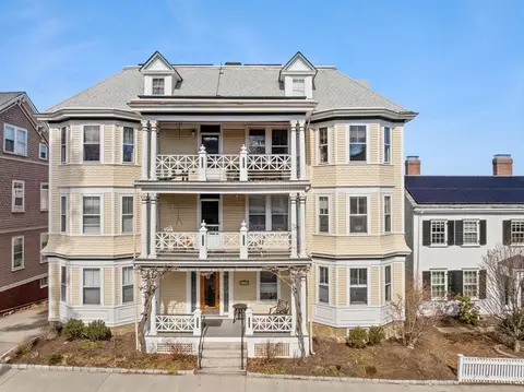 115 Walnut St #3, Brookline, MA 02445 photo 2