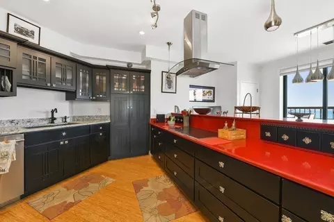 3 Seal Hbr #PH31, Winthrop, MA 02152
