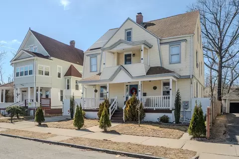 26 Mapledell St, Springfield, MA 01109 photo 2