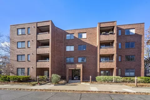 51 John St #103, Brookline, MA 02446