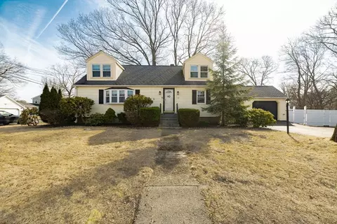 30 Washington St, Braintree, MA 02184