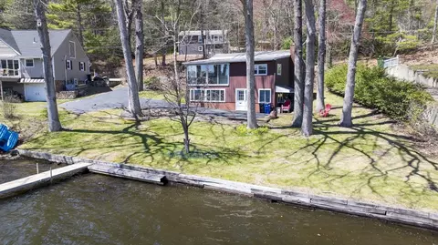114 Westwood Dr, Sturbridge, MA 01566