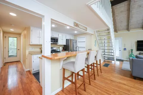 Kitchen - 4 Marway, Mashpee, MA 02649 photo 1 of 6